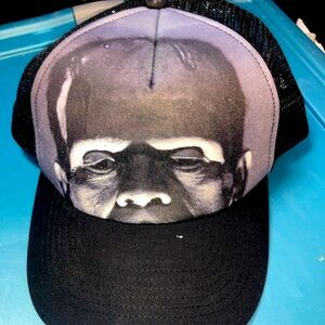 Universal Studios Frankenstein Monster Snapback Trucker Halloween Cap Hat NWT